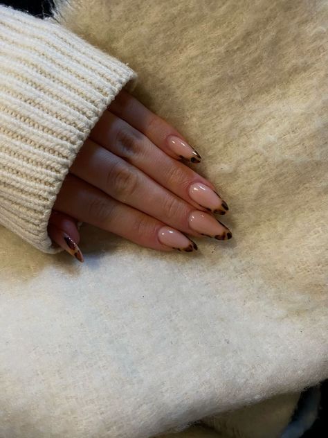 Nails Inspiration Neutral Design, Cheetah Print Tips Nails, Cheetah Print Tip Nails, Brown Nail With Design, Cheetah Almond Acrylic Nails, Almond Cheetah Print Nails, Nails Acrylic Cheetah Print, Cheetah French Tip Nails Almond, Cheetah Print French Tip Nails Almond