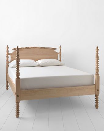 Farmhouse Spool Bed