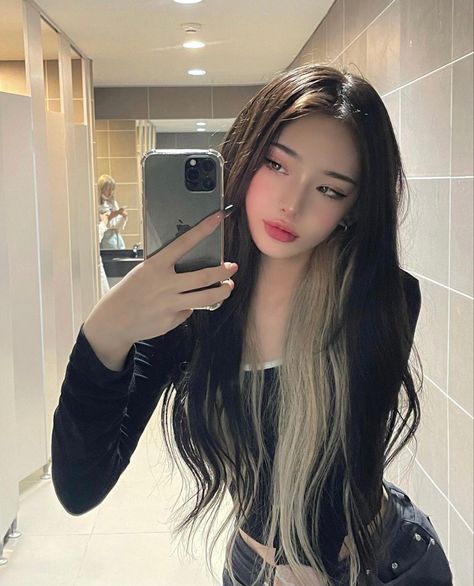 Hair Color Underneath, Uzzlang Girl, Hair Inspiration Color, Hair Inspo Color, Dream Hair, Korean Hairstyle, Aesthetic Hair, Blackpink Jennie