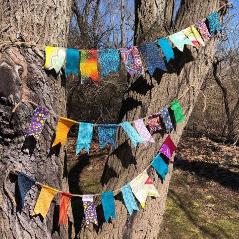 Nicole | Art & Activism (@naturallycuriouschildren) posted on Instagram • Mar 8, 2021 at 3:06am UTC Crafts Recycled Materials, Eco Friendly Crafts, Kids Art Kit, Art Activism, Crafts Recycled, Diy Kids Art, Bunting Diy, Flag Garland, Scrap Fabric Crafts