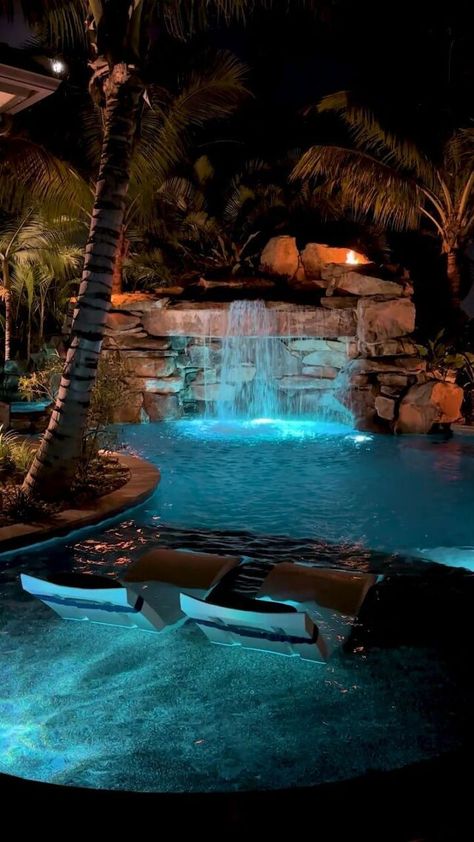 Huge Swimming Pools Backyard, Massive Pools Dream Houses, Pool With Big Backyard, Huge Pool Backyards, Luxury Outside Pool, River Pools Backyard, Massive Garden With Pool, Crazy Pool Designs, Pool Deck Aesthetic