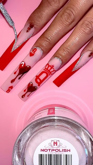 King And Queen Acrylic Nails, Red Queen Nail Designs, King Nails Design, King And Queen Nail Designs, King Queen Nails, King Of Hearts Nails, King And Queen Nails, Queen Of Hearts Nails Acrylic, Queen Of Hearts Quince