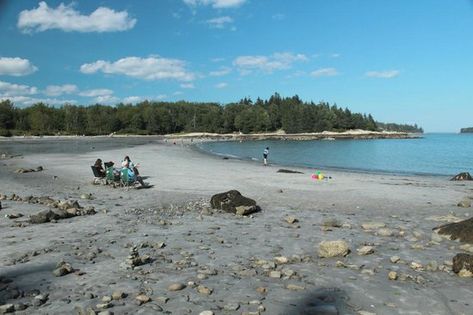 There's nothing better than a quiet morning walk on a Maine beach. Birch Point Beach in Owls Head is the perfect spot. https://www.tripadvisor.com/Attraction_Review-g40801-d103707-Reviews-Birch_Point_Beach_State_Park-Owls_Head_Maine.html#utm_sguid=155263,3761760c-5248-f757-31ce-b2ae98e6df4a Owls Head Maine, Lakeside Beach, Beach Road Trip, Maine Beaches, Going Off The Grid, Mount Desert Island, Maine Travel, Hidden Beach, Secluded Beach