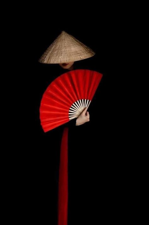 Chinese Fan, Chinese Aesthetic, Chinese Decor, Pastel Sec, Japan Culture, Asian Design, Modern Chinese, Photoshoot Concept, Sumi E