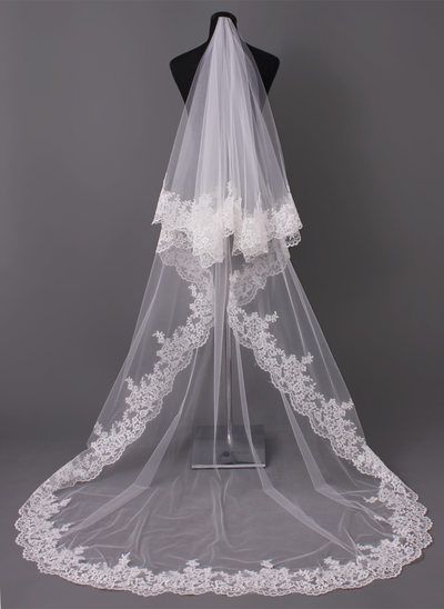 Cathedral Bridal Veils, Sheath Wedding Gown, Lace Bride, Wedding Veils Lace, Lace Ball Gowns, Trendy Wedding Dresses, Affordable Wedding Venues, Bridal Veils, Lace Veils