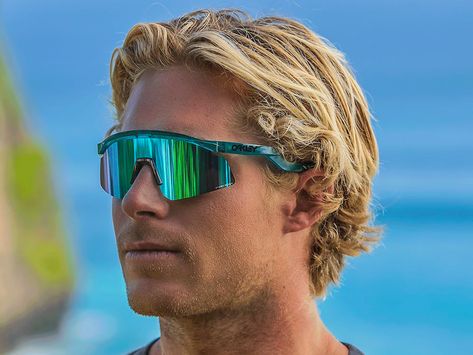 Tapping into 1990s surf culture, Oakley’s new Hydra sunglasses are guaranteed to make you shred harder than Mark ‘Occy’ Occhilupo. Ok, that’s a lie. However, you’ll at least look like a gun surfer and at the end of the day, isn’t that all that really […]Visit Man of Many for the full post. Stem Design, Custom Sunglasses, Surf Culture, Model Looks, Razor Blade, Prescription Eyewear, Sport Performance, Sunglasses & Glasses, Prescription Sunglasses