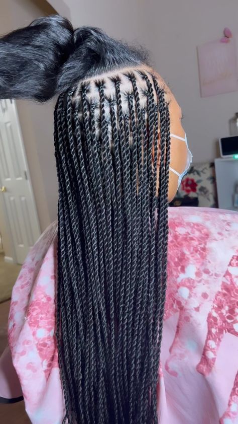 Knotless Braids Twisting Hairstyles, Sangaleese Twist, Knotless Sengelese Twist, Medium Knotless Senegalese Twist, Pregnancy Braids Hairstyles, Knotless Rope Twists, Knotless Box Twists, Medium Knotless Twists, Small Knotless Twist