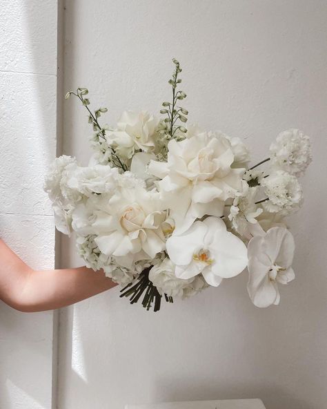 Love Is In Full Bloom, White Wedding Theme, Spring Inspo, Bridal Bouquet Flowers, One Flower, All White Wedding, White Wedding Bouquets, White Wedding Flowers, Wedding Mood