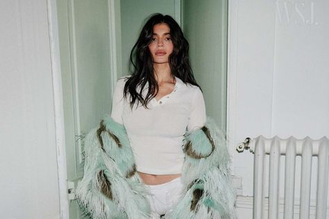 Kylie Jenner Debuts Clothing Line 'Khy' as She's Named WSJ. Magazine's 2023 Brand Innovator Kylie Jenner Outfits, Kylie Jenner Clothes, Kylie Jenner Album, Hailey Rose, Kylie Jenner Icons, Celebrity Aesthetic, Kylie J, Makeup Hairstyles, Kylie Kristen Jenner