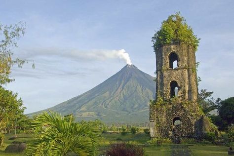 Tourist Attractions In Philippines, Philippines Tourist Spot Aesthetic, Bicol Philippines Aesthetic, Mayon Volcano Photography, Philippines Places, Albay Philippines, Bicol Philippines, Philippines Aesthetic, Mayon Volcano