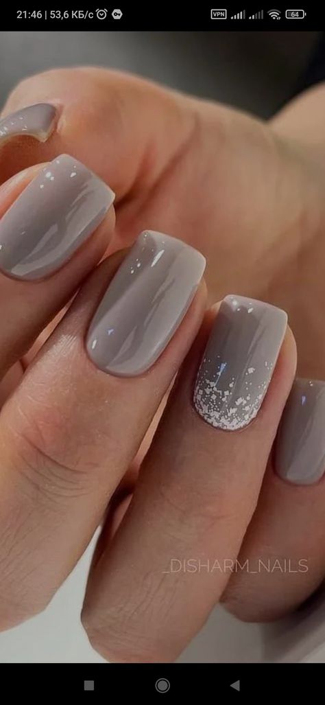 Sns Gray Nail Colors, Gray Wedding Nails Bridesmaid, Gray Short Nails Acrylic, Grey Nail Polish Colors, Smoky Grey Nails, Gray Nails Ideas Short, Neutral Nails 2024 Trends, Neutral Grey Nails, Neutral Gray Nails