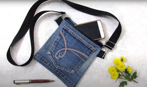 This is a guide to making a DIY denim crossbody bag. Learn how to make a crossbody bag out of jeans with this easy step-by-step no-sew tutorial. Denim Crossbody Bag Diy, Bag Out Of Jeans, Recycle Jeans Projects, Crossbody Bag Tutorial, Jeans Crafts, Denim Crossbody Bag, Diy Denim, Cute Crossbody Bags, Jute Tote Bags