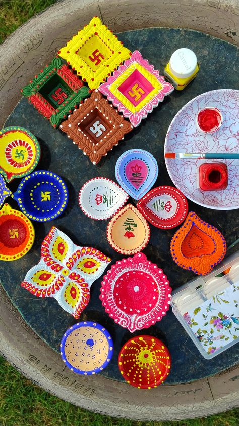 Crafted with love! 🎨 ✨ #DilKiDiwali Prodip Design, Diyas Painting, Diya Making, Rajasthan Art, Diya Designs, Diya Decoration Ideas, Diwali Gift Hampers, Diya Decoration, Thali Decoration Ideas