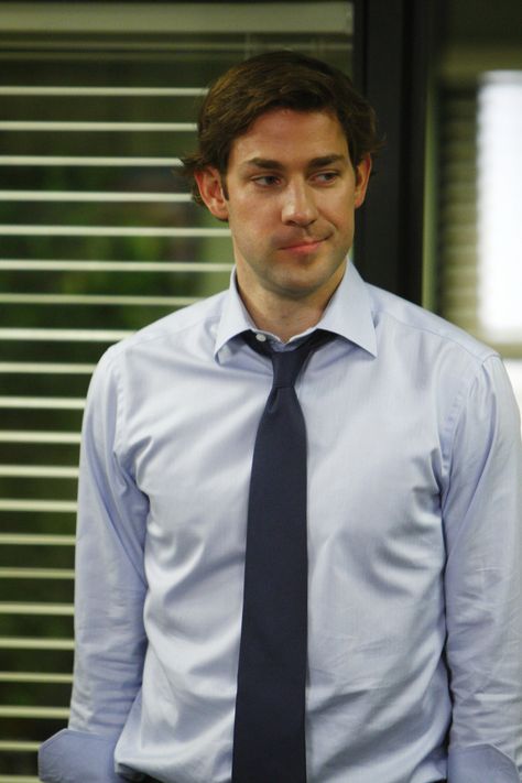 John Krasinski Aesthetic, Jim Halpert Cute, Jim Halpert Aesthetic, John Krasinski The Office, Jim Office, Jim From The Office, Bistro Huddy, Jim The Office, Jim Halpert The Office