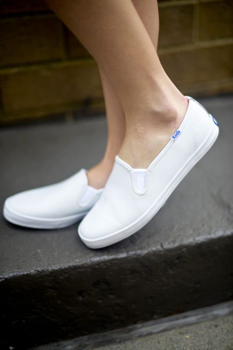 Keds Leather White Sneakers Keds Shoes Outfit, Keds White Sneakers, Keds Slip On, Champion Sneakers, Keds Sneakers, Keds Style, Black Slip On Sneakers, Sneaker Outfits, Keds Champion