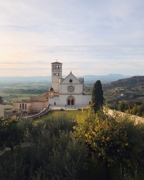 This Charming Monastery in Assisi Has Some of the Best Views in Italy's Umbrian Countryside | Here Magazine @ Away Assisi Italy, Iron Gate, St Francis, Europe Trip, Umbria, Public Transport, Nice View, Small Towns, Monument Valley