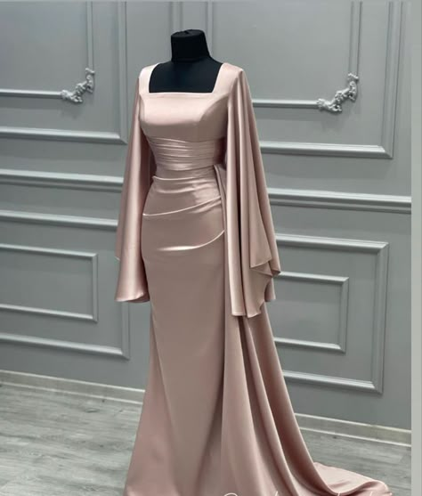 Muslim Fashion Dress Gowns, Muslim Prom Dress, Elegant Silk Dresses, Estilo Hijab, Muslim Evening Dresses, Modest Dresses Fashion, Gowns Dresses Elegant, Soiree Dress, Modest Dresses Casual