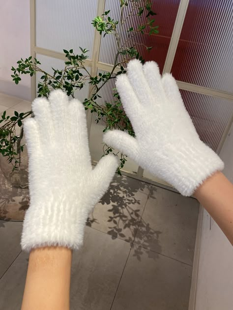 White  Collar  Fabric   Embellished   Women Accessories Cute White Gloves, Cute Winter Gloves Aesthetic, Winter Aesthetic Accessories, Womens Gloves Winter, Cute Gloves Winter, Winter Gloves Aesthetic, White Gloves Aesthetic, Cute Winter Gloves, White Winter Gloves