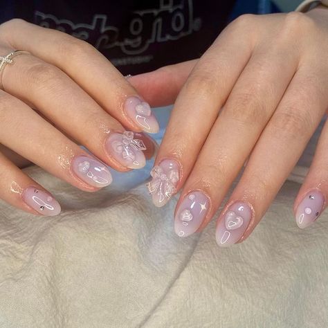 Nails With Cuticle Design, Nail Art Books Inspired, Cute Asian Nails, Korean Almond Nails, Cute Japanese Nails, Korea Nails Design, Korean Gel Nails, Pretty Nail Designs Acrylics, Nail Art Aesthetic