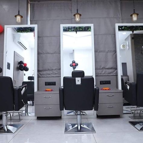 Modern Barber Shop Ideas Interior Design, Modern Hair Salon Interior Design, Small Beauty Salon Interior Design, Barber Nails, Modern Barber Shop, Barbershop Design Interior, Saloon Decor, Hair Salon Interior Design, Barber Shop Interior