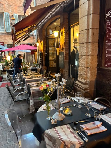 Albi, France- October, 22th 2022 18:30 Cute Restaurant, Albi France, France October, Stories Instagram, Table Settings, Restaurant, Lost, France, Instagram