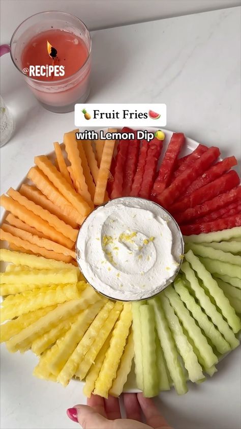 Add a pop of color to your day with these Fruit Fries with Lemon Dip!🍉🍋 It’s the cutest way to serve your fruit!😍 Tag a friend that loves… | Instagram Friend Game Night Food, Cute Fruit And Veggie Trays, Fruit Fries Dip, Color Party Appetizers, Snacks For Outdoors, Summer Recipes Appetizers, Fruit Food Recipes, Food Ideas For Summer Party, Fun Ways To Serve Fruit