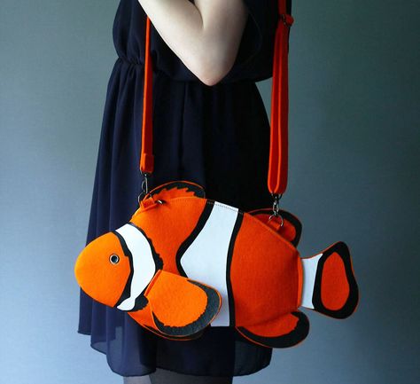 Fish Purse, Funny Bags, Work Fits, Animal Bag, Fish In A Bag, Fun Accessories, Unique Purses, Diy Purse, Colorful Bags