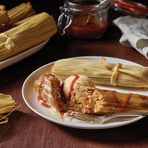 Apple Tamales Recipe from H-E-B Tamales Ingredients, Sweet Tamales, Beef Tamales, Tamales Recipe, Chicken Tamales, Pork Tamales, Texas Lone Star, Corn Husks, Tamale Recipe