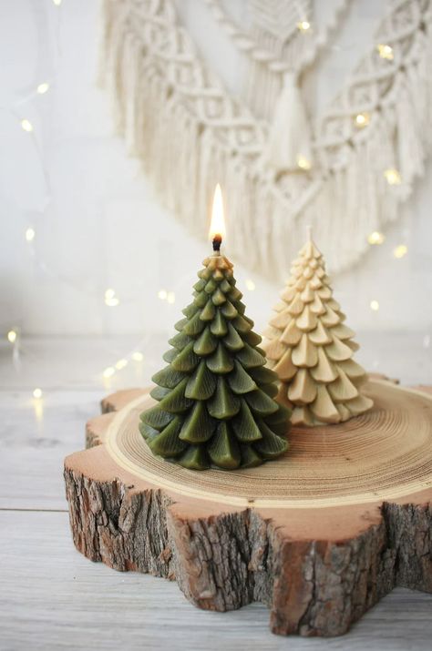 Etsy Christmas Decor, Dreamy Christmas Decor, Aesthetic Christmas Candles, Christmas Decor Inspo Aesthetic, Subtle Christmas Decorations, Apartment Winter Decor, Christimas Candle, Christmas Decor Items, Home Goods Christmas Decor