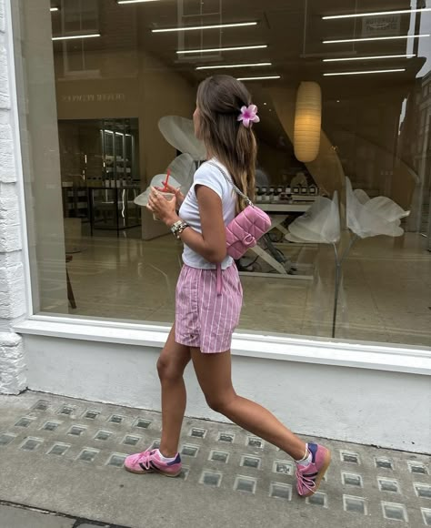 Pink Adidas Outfit, Pink Gazelles, Adidas Gazelle Outfit, Adidas Samba Outfits, Samba Outfits, Adidas Samba Outfit, Adidas Outfit Shoes, Samba Outfit, Skandinavian Fashion