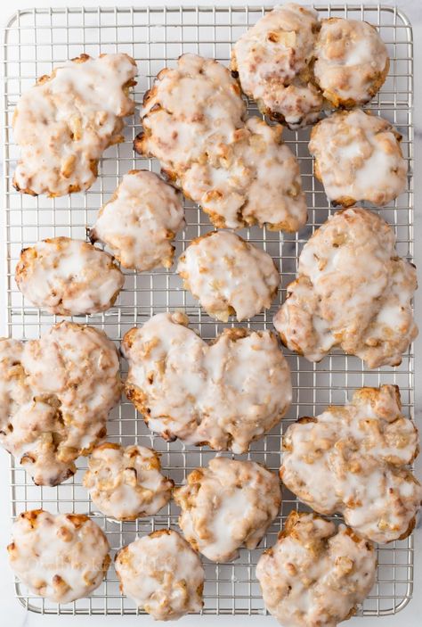 Air Fry Apple Fritters Recipe, Apple Fritters Air Fryer, Air Fryer Apple Crisp Recipe, Air Fryer Apple Fritters, Apple Fritter Air Fryer Recipe, Air Fryer Apple Fritters Recipe Easy, Homemade Apple Fritters Baked, No Fry Apple Fritters, Baked Apple Fritters