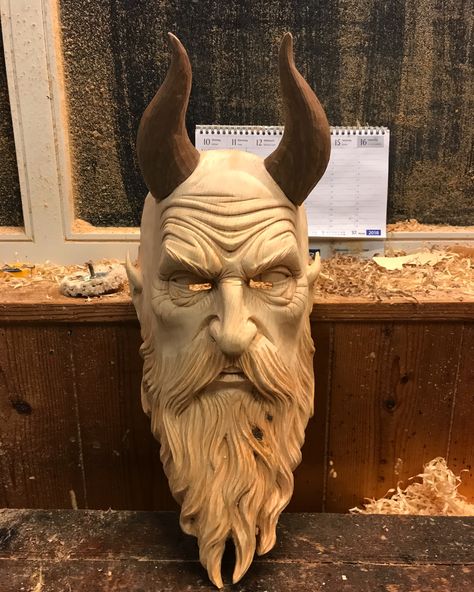 Krampus Mask by Arthur Moinat Krampus Mask, Diy Christmas Art, Celtic Dragon Tattoos, Wood Carving Faces, Devil Mask, Skull Crafts, Simple Wood Carving, Wood Mask, Dremel Wood Carving