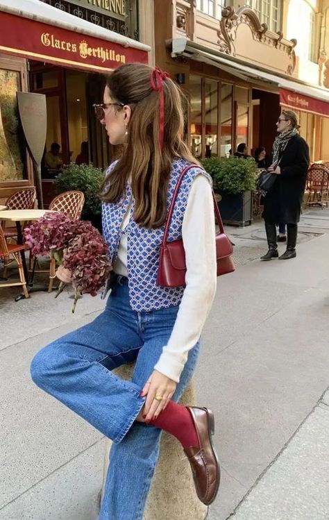 Paris Vintage Outfit, France October Outfits, Trendy Eclectic Outfits, Light Layer Outfits, Feminine Maximalist Outfits, Anthropologie Employee Outfit, Portugal Outfits September, Vintage Inspired Fall Outfits, Autumn In Italy Outfits