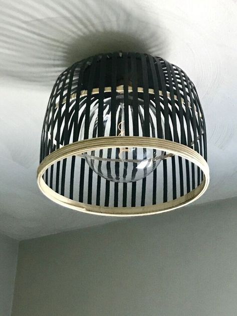 Upgrade Builder Grade, Creative Light Fixtures, Cheap Light Fixtures, Light Fixtures Diy, Diy Light Fixture, Diy Industrial Lighting, Solar Chandelier, Basket Light, Diy Cabinet Doors