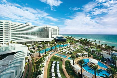 Hotels in Miami Beach Florida | Fontainebleau Miami Beach - About the Hotel | Miami Beach Oceanfront Hotels Fountainbleu Miami, Fontainebleau Miami Beach, Fontainebleau Miami, Art Deco Hotel, Miami Beach Hotels, Miami Hotels, Miami Beach Florida, South Beach Miami, The Palms