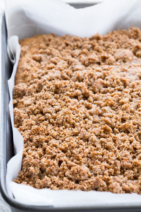 Paleo Coffee Cake Muffins, Paleo Sweet Breakfast, Paleo Cinnamon Coffee Cake, Paleo Crumble Topping, Gf Df Coffee Cake, Grain Free Coffee Cake, Gluten Free Dairy Free Coffee Cake, Cassava Flour Coffee Cake, Paleo Cinnamon Bread