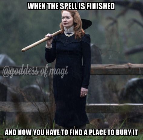 Funny witch meme #bruja #brujeria #hoodoo #conjure #wicca #kitchenwitch #folkmagic #spells #candlemagic #magick Witch Jokes, Funny Spiritual Memes, Witch Meme, Zelda Spellman, Cozy Witch, Solitary Witch, Weird Pics, Hoodoo Magic, Adoptable Oc