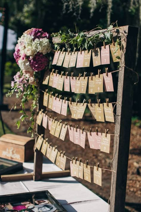 Creative Seating Cards, Wedding Table Placement, Rustic Seating Charts, Dresses Sleeves, Reception Seating Chart, Diy Seating, Wedding Reception Seating, Country Summer, Rustic Wedding Reception