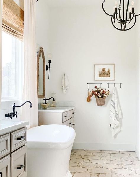 Farmhouse Master Suite, Marble Tile Bathroom Floor, Bathroom Flooring Trends, Classic Bathroom Tile, Bathroom With Clawfoot Tub, Bathroom Flooring Ideas, Clawfoot Tub Bathroom, Vintage Clawfoot Tub, Best Bathroom Flooring