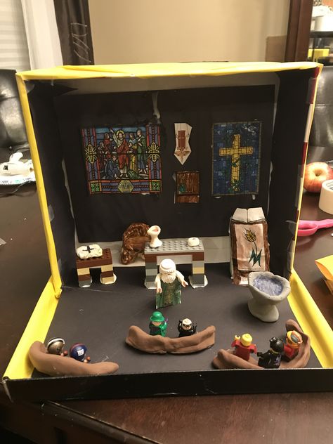 Church Diorama Diorama Shoebox Ideas, Shoebox Diorama School Projects, Shoe Box Diorama, Shoebox Diorama, Family Activities Kindergarten, Diorama Kids, Ancient Egypt Projects, Shoe Box Crafts, Egypt Project