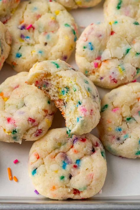 Gooey butter funfetti cookies made with cream cheese, butter, and Funfetti cake mix. These are the best cake mix cookies, and SO easy! Gluten Free Funfetti Cake Mix Cookies, Funfetti Cake Cookies Recipe, Funfetti Cake Box Cookies, Birthday Cake Stuffed Cookies, Cake Cookies Recipe 3 Ingredients, Cookies With Box Cake, Cake Mix Cookies With Cream Cheese, Funfetti Cookies From Cake Mix Pillsbury, Baby Shower Cookie Cake