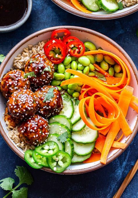 Asian Turkey Meatball Bowl, Meatball Buddha Bowl, Vegetarian Dinner Bowls, Bahn Mi Turkey Meatball Rice Bowls Skinnytaste, Healthy Bowls For Lunch, Asian Turkey Bowl, Healthy Asian, Meatball Bowl, Balanced Dinner