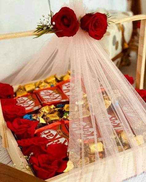 Engagement hampers💝 Dm for orders🤍 @crafting_with_zana #engagement#hampers#chocolates#decors#bride#groom#wedding#happiness#gifts#love#happyday#diy#crafts#loveislove#mostprecious#day#share#enjoy#follow#trending Engagement Baskets For Bride, Groom Engagement Packing, Engagement Hampers For Bride, Groom Packing Ideas For Wedding, Indian Wedding Gift Hampers, Wedding Hampers For Bride, Wedding Hamper Ideas, Engagement Hamper Ideas, Engagement Hamper