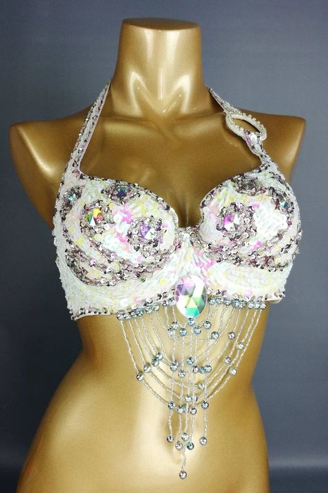 Female Na'vi, Edm Outfit, Burlesque Bra, Sequin Bra Top, Carnival Bra, Metal Bra, Rave Outfits Edc, Dance Bras, Samba Costume