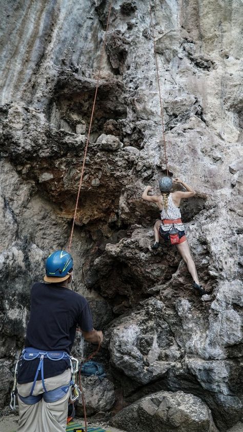 8 Things You Need To Start Top Roping Outside #outside #roping #rockclimbing #mizzou #odyssey Top Roping, Top Rope Climbing, Thailand Airport, Thailand Koh Samui, Rope Climbing, Koh Samui Hotel, Railay Beach, Koh Samui Thailand, Climbing Gym