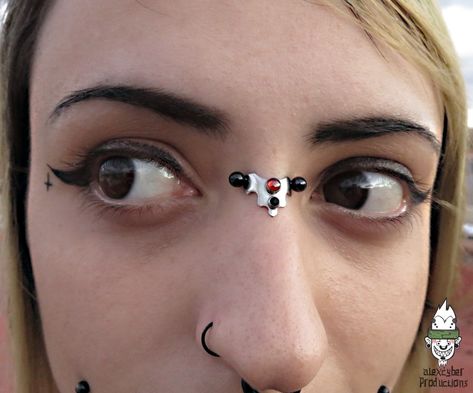 Unique Bridge Piercing Jewelry, Bridge Piercing Aesthetic, Bridge Piercings, Bridge Piercing, Nose Piercings, Crafts Jewelry, Diy Crafts Jewelry, Nose Piercing, Piercing Jewelry