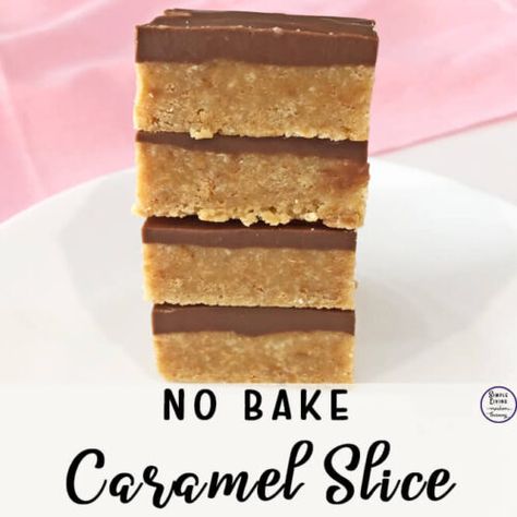 Easy Slices, Easy Caramel Slice, Recipes Biscuits, Chocolate Caramel Slice, Slice Recipes, No Bake Slices, Truffle Recipes, Easy Slice, Baked Caramel