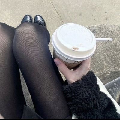 I Love Coffe, Under Your Spell, Aria Montgomery, Diet Coke, Black Stockings, Rory Gilmore, Body Inspiration, French Girl, Gossip Girl