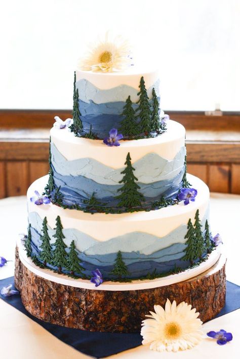 mountain wedding cake rustic | 50+ Amazing Mountain Wedding Ideas http://emmalinebride.com/rustic/mountain-wedding-ideas/ Mountain Wedding Cake, Outdoorsy Wedding, Mountain Cake, Tiered Cake, Themed Wedding Cakes, Wedding Cake Rustic, Beautiful Birthday Cakes, Unique Wedding Cakes, Cupcake Cake