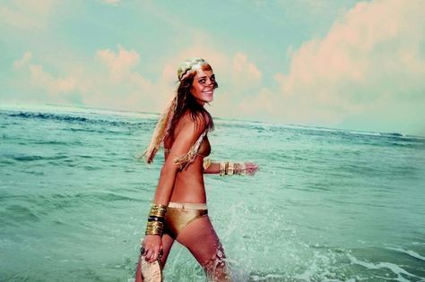 Accessorize S/S 09 No Ordinary Girl, Marguerite Duras, Salty Hair, Summer Wines, Malibu Barbie, Summer Dream, Boho Beach, Summer Aesthetic, Beach Style